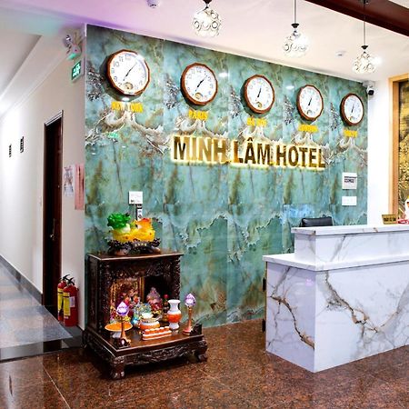 Minh Lam Hotel Плей Ку Екстериор снимка