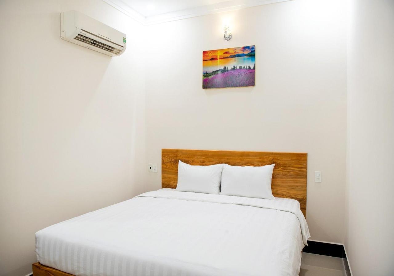 Minh Lam Hotel Плей Ку Екстериор снимка